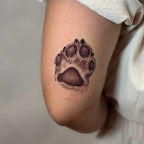 12B96D9A-6624-449F-8AA5-BC641C545B6E_Original